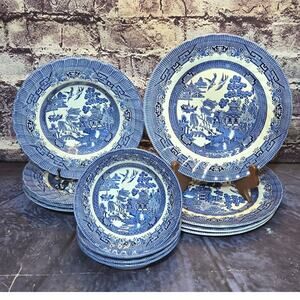 Vintage Set of 12 Dinnerware Blue Willow (Swirl Rim, England) by Royal Wessex